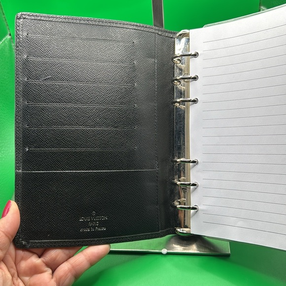 Louis Vuitton MM Agenda - Picture 10 of 16